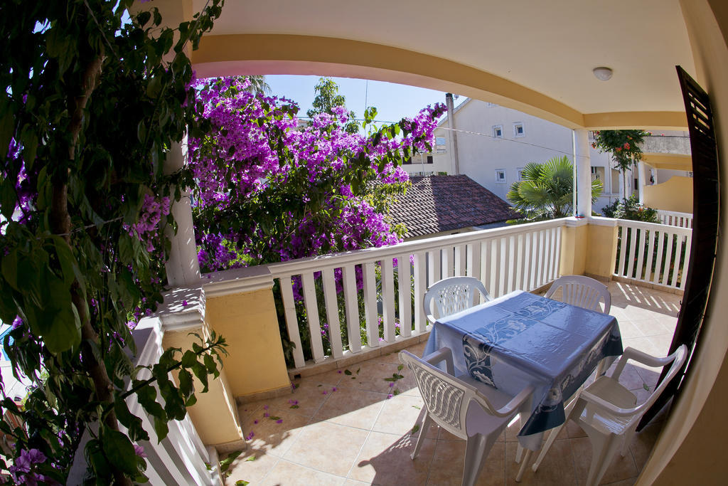 Apartments Angela Budva Room photo