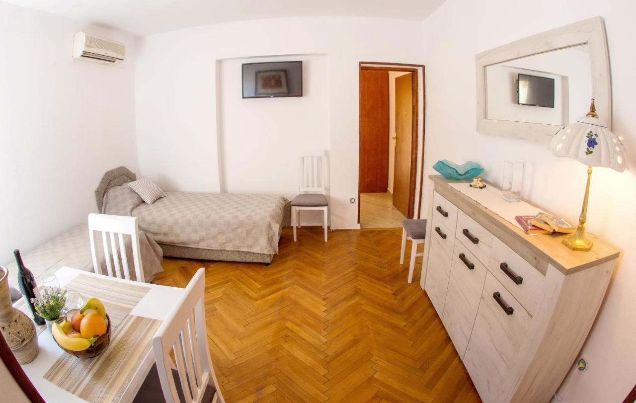 Apartments Angela Budva Exterior photo