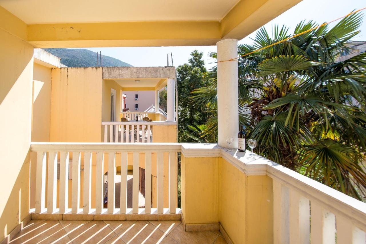 Apartments Angela Budva Exterior photo