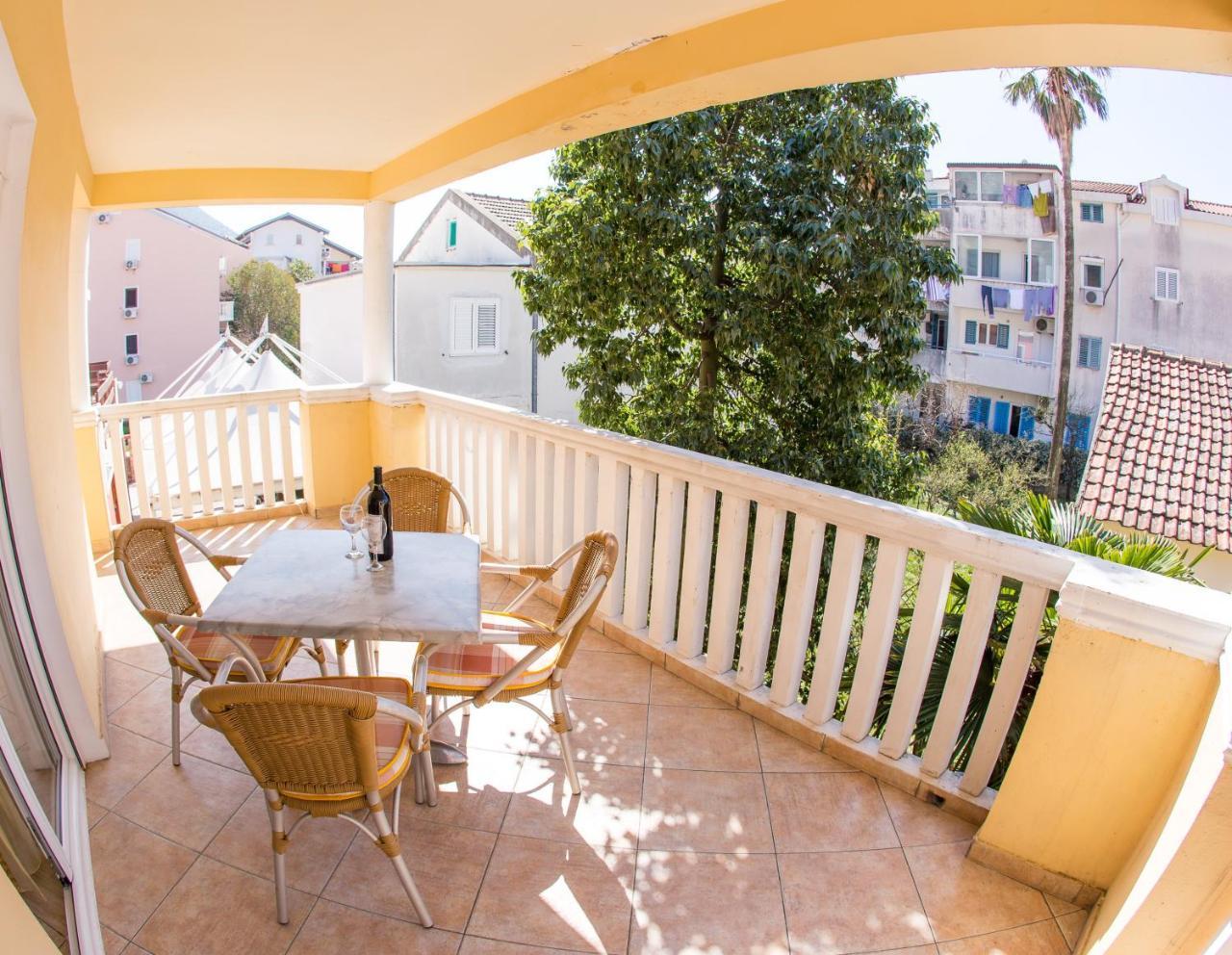 Apartments Angela Budva Exterior photo