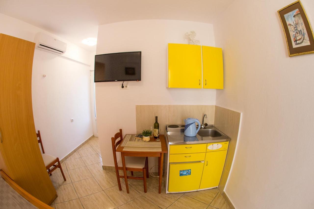 Apartments Angela Budva Exterior photo