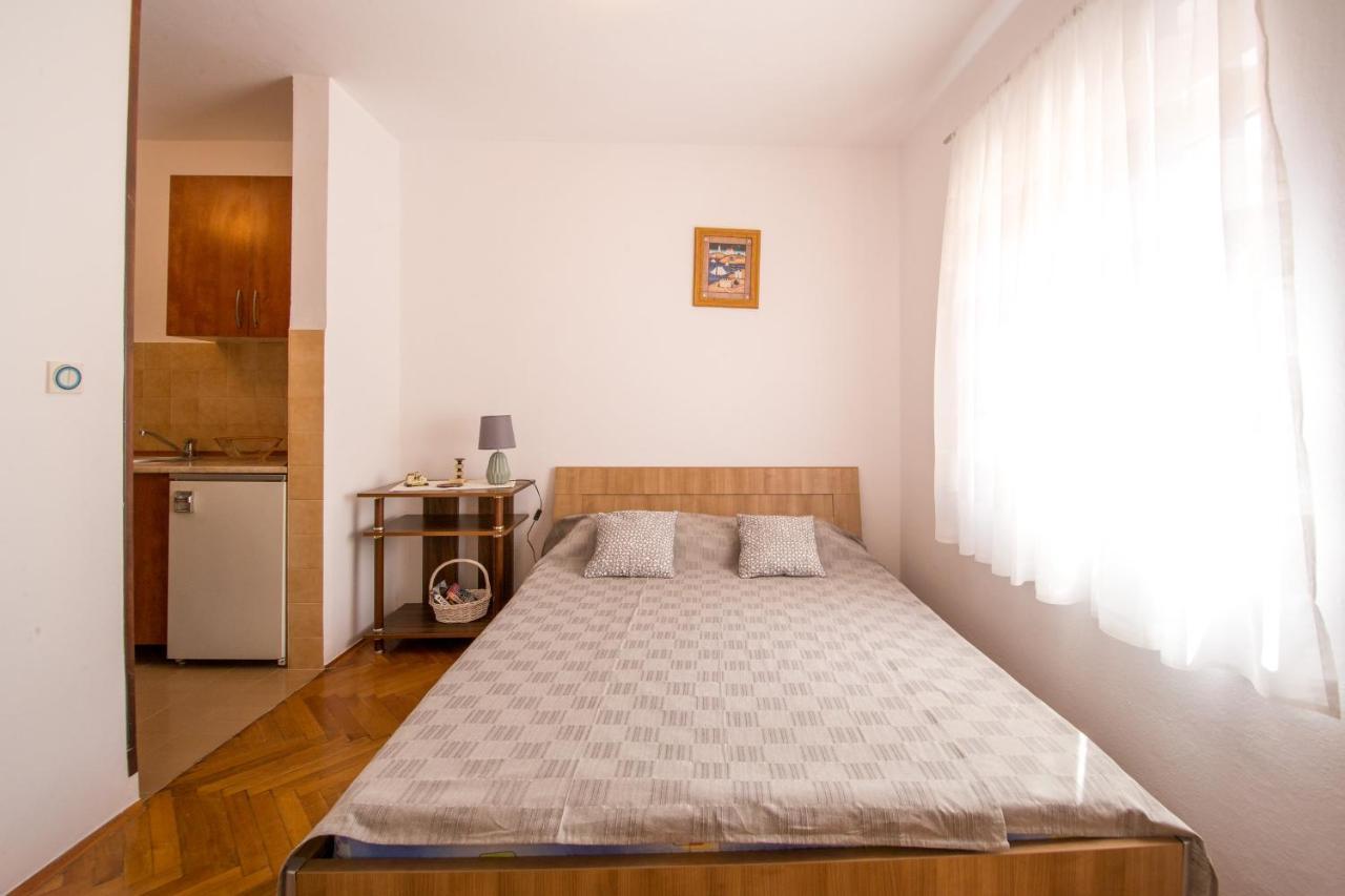 Apartments Angela Budva Exterior photo